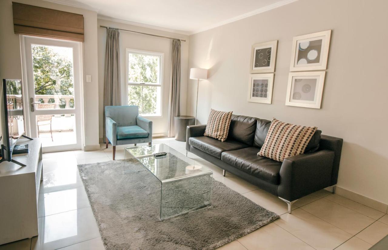 Villa Via Executive Suites With Power Back-Up Sandton Exteriér fotografie