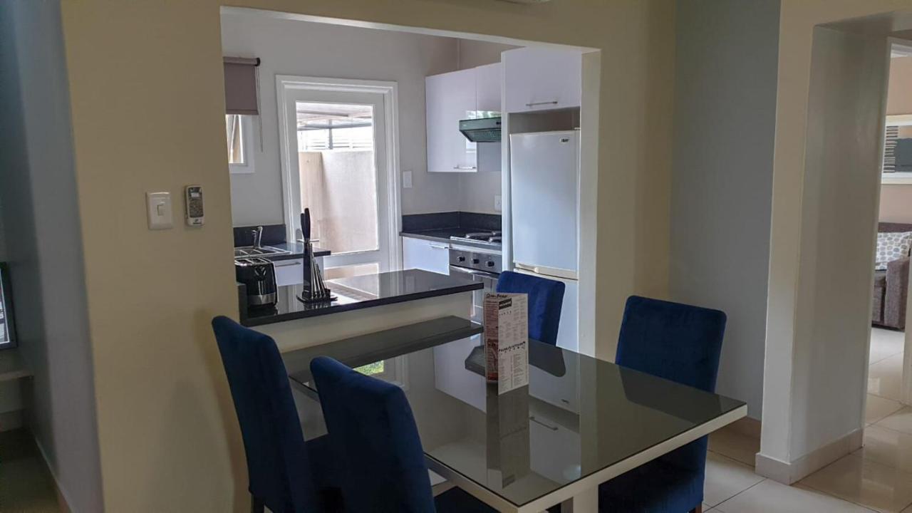 Villa Via Executive Suites With Power Back-Up Sandton Exteriér fotografie