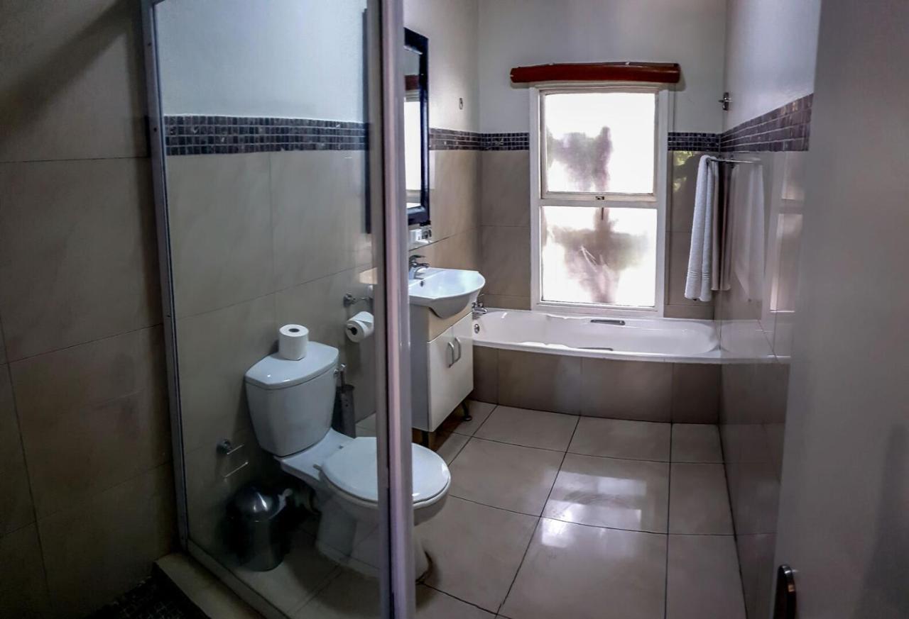Villa Via Executive Suites With Power Back-Up Sandton Exteriér fotografie