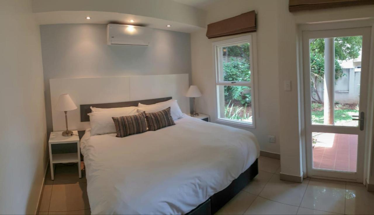 Villa Via Executive Suites With Power Back-Up Sandton Exteriér fotografie
