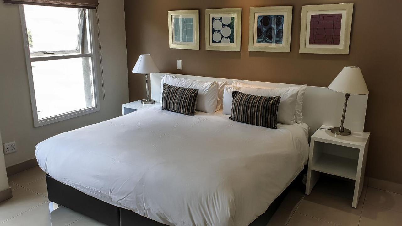 Villa Via Executive Suites With Power Back-Up Sandton Exteriér fotografie