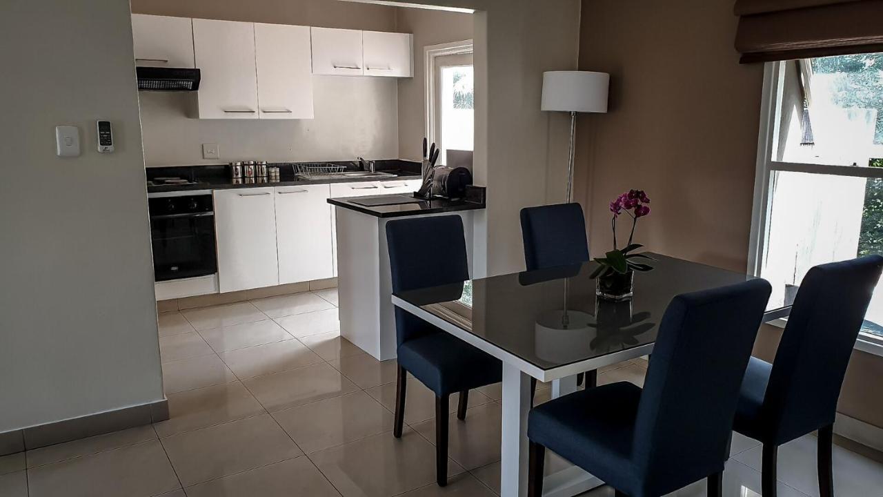 Villa Via Executive Suites With Power Back-Up Sandton Exteriér fotografie