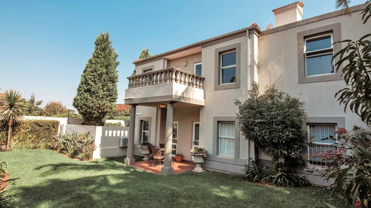 Villa Via Executive Suites With Power Back-Up Sandton Exteriér fotografie