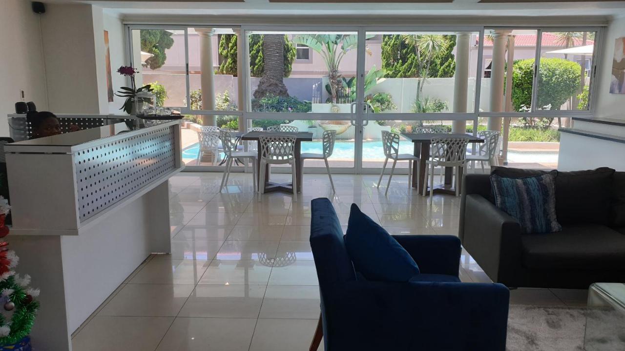 Villa Via Executive Suites With Power Back-Up Sandton Exteriér fotografie