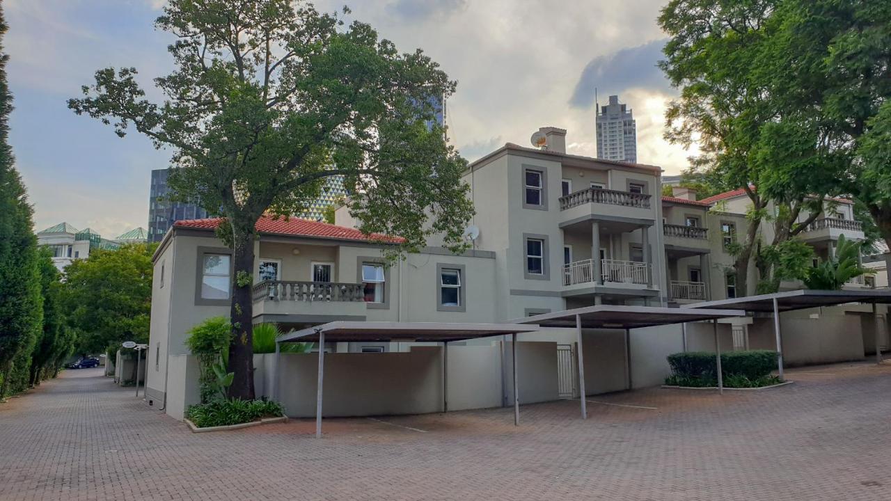 Villa Via Executive Suites With Power Back-Up Sandton Exteriér fotografie