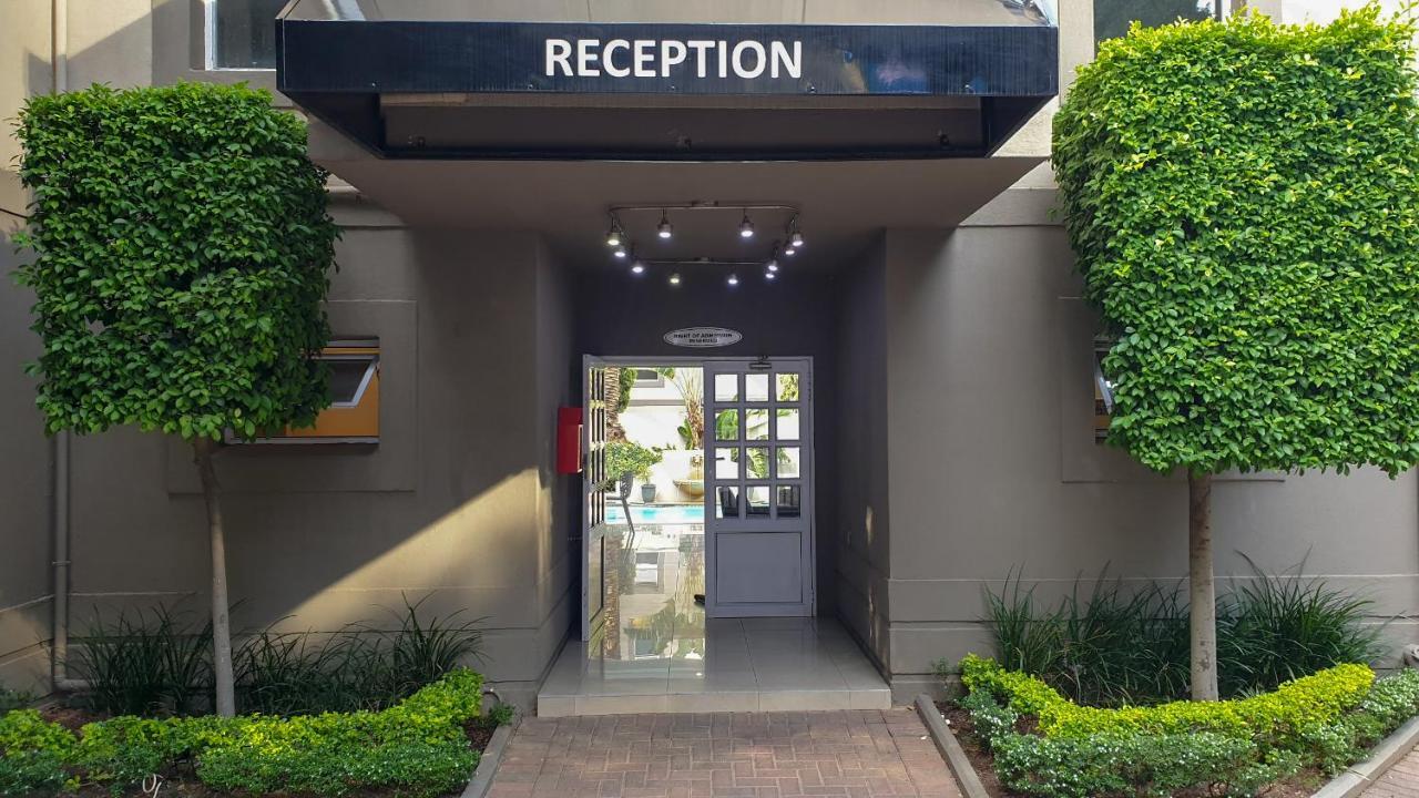 Villa Via Executive Suites With Power Back-Up Sandton Exteriér fotografie